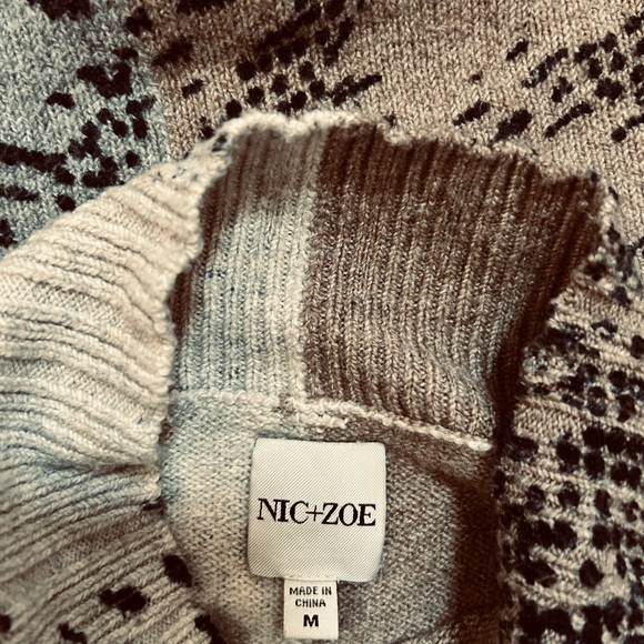 🌴 Nic + Zoe Sweater - Size Medium - Picture 6 of 9